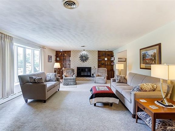 5th image of 2240 Beauview Ln