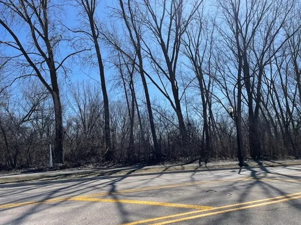 3 South St, Elgin, IL 60123