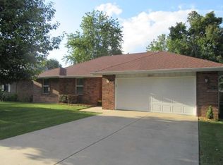 3837 W Dover St, Springfield, MO 65802