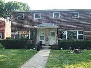 1st image of 15 E Thorndale Ave