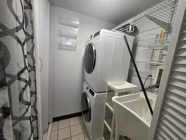 2425 Arbor Ct #2425 — Photo 6