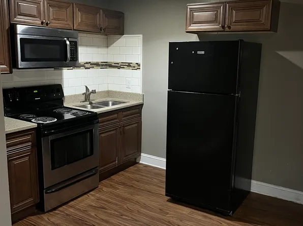 241 W Main St APT 7, Johnson City, TN 37604