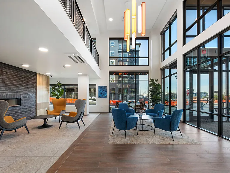 Astra Apartments — Photo 5