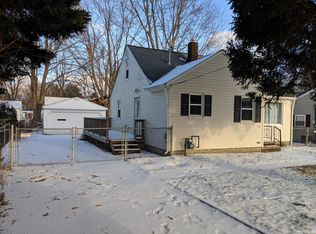 7419 Southwood Dr, Mentor, OH 44060