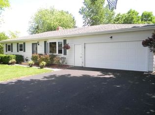 135 Ellen Ct, Oregon, WI 53575