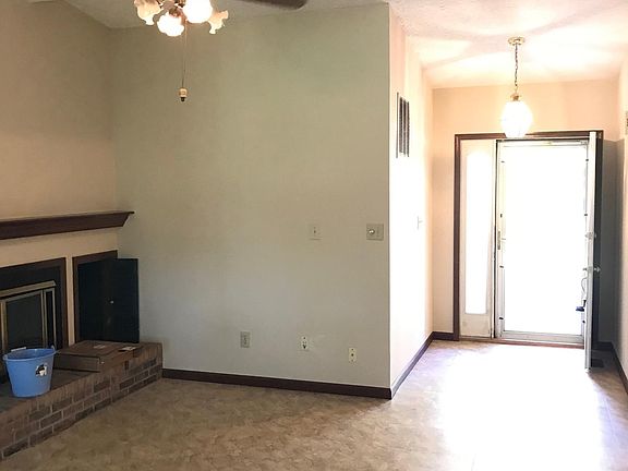 4th image of 6728 Echo Ln