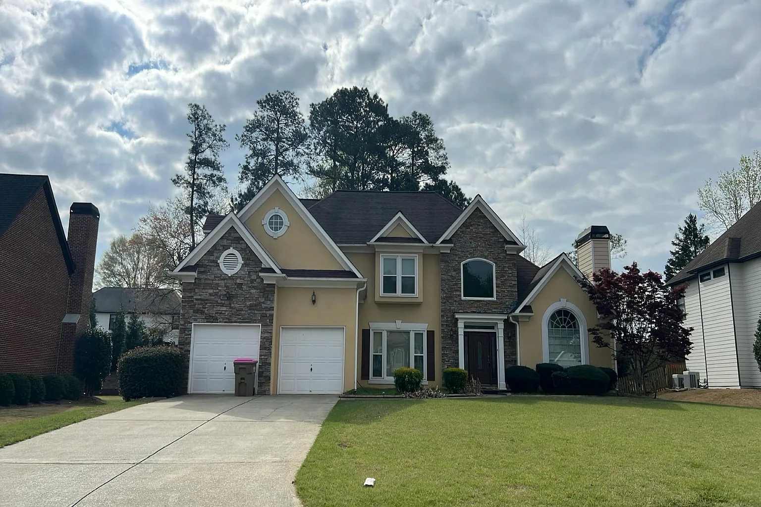 5420 Lexington Woods Ln photo 1