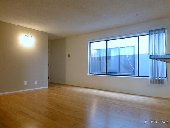 4th image of 1710 19th Ave #6