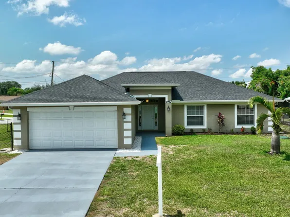 1897 SW Lofgren Avenue, Port St Lucie, FL 34953