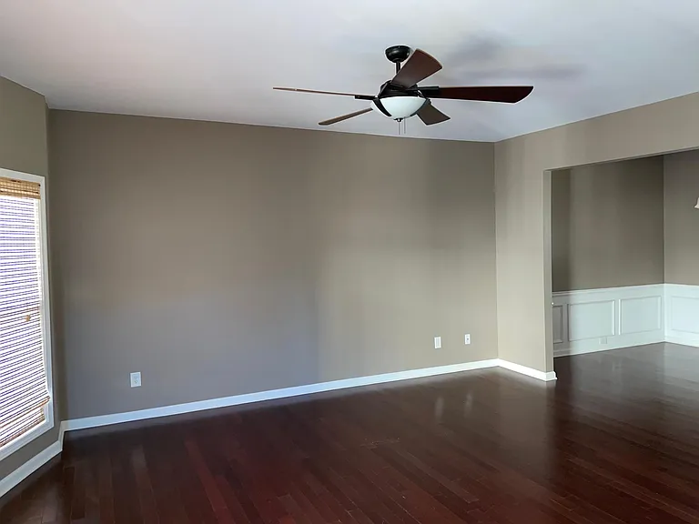 3939 Savannah Square St — Photo 9
