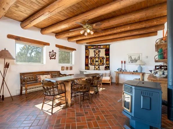 51 Camino Espejo, Santa Fe, NM 87507