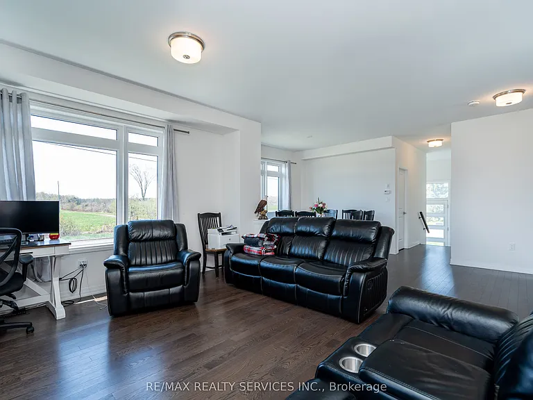 3700 Quayside Dr — Photo 25