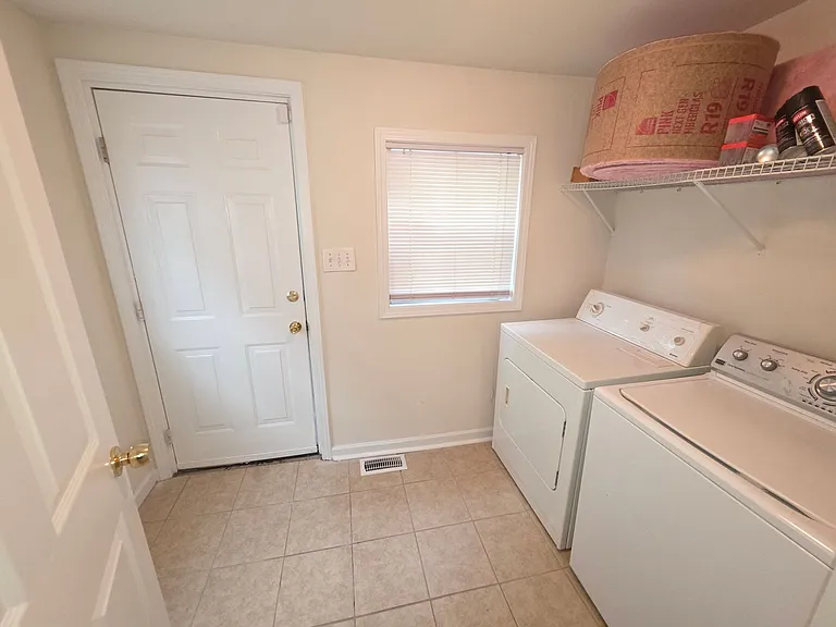356 Melbourne Ct — Photo 25