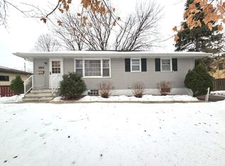 7829 Terra Linda Dr, New Hope, MN 55427