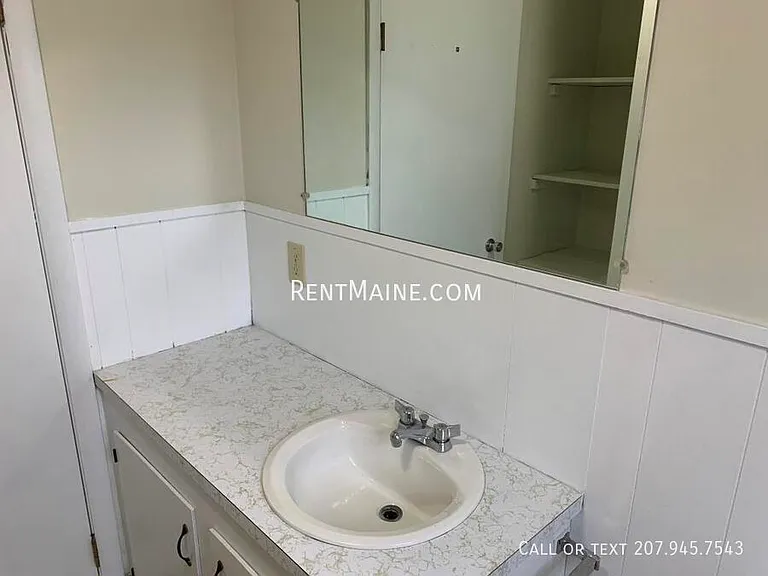 35 Yale St — Photo 11