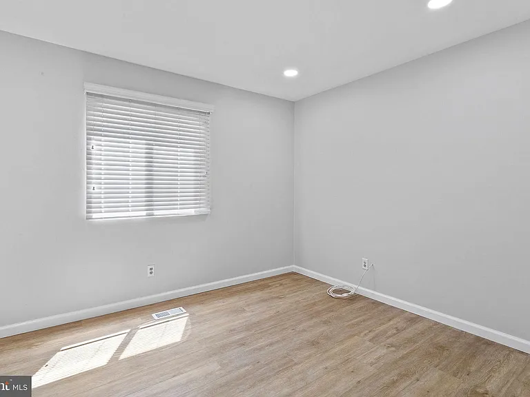 1505 Woodhollow Dr — Photo 9