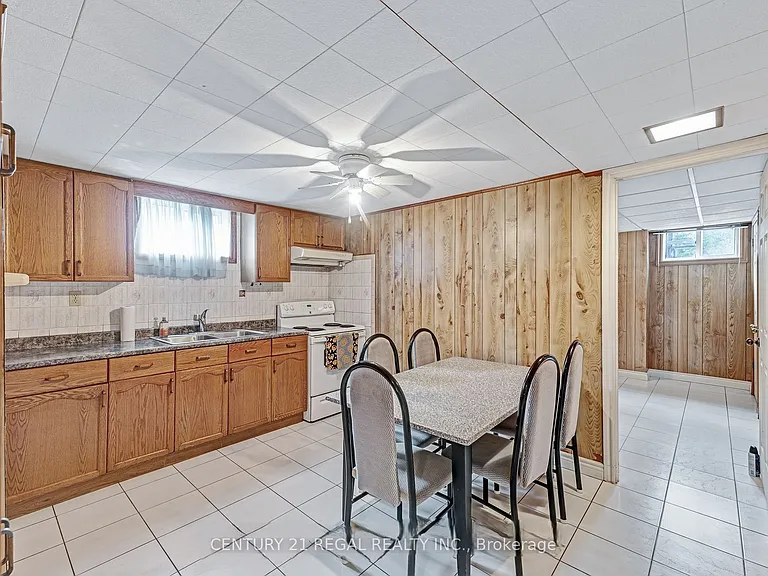 79 Combermere Dr — Photo 19