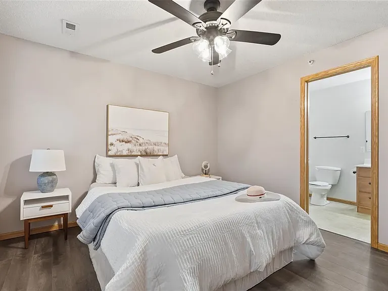 880 Rachael St #301 — Photo 16