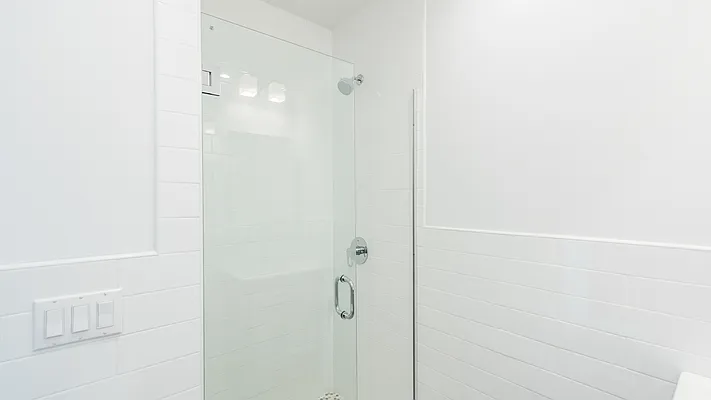 Rented by Nooklyn NYC LLC | media 22