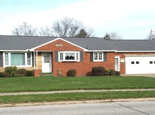 32 N Metzger Ave, Rittman, OH 44270