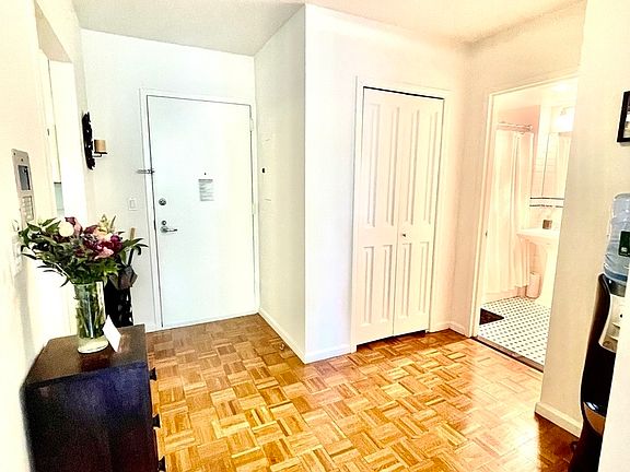 5th image of 350 W 43rd St APT 2F