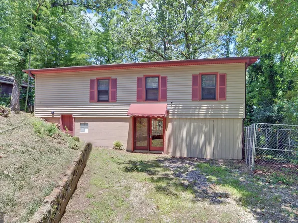 149 Foxtail Dr, Hartwell, GA 30643