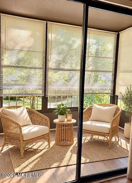 2 bed, 978 sqft, $1,900 — Photo 3