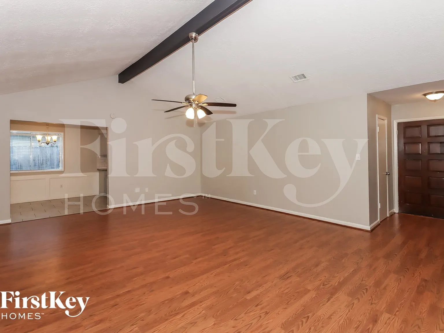3 bed, 2.0 bath, 1976 sqft, $1,985 — Photo 4