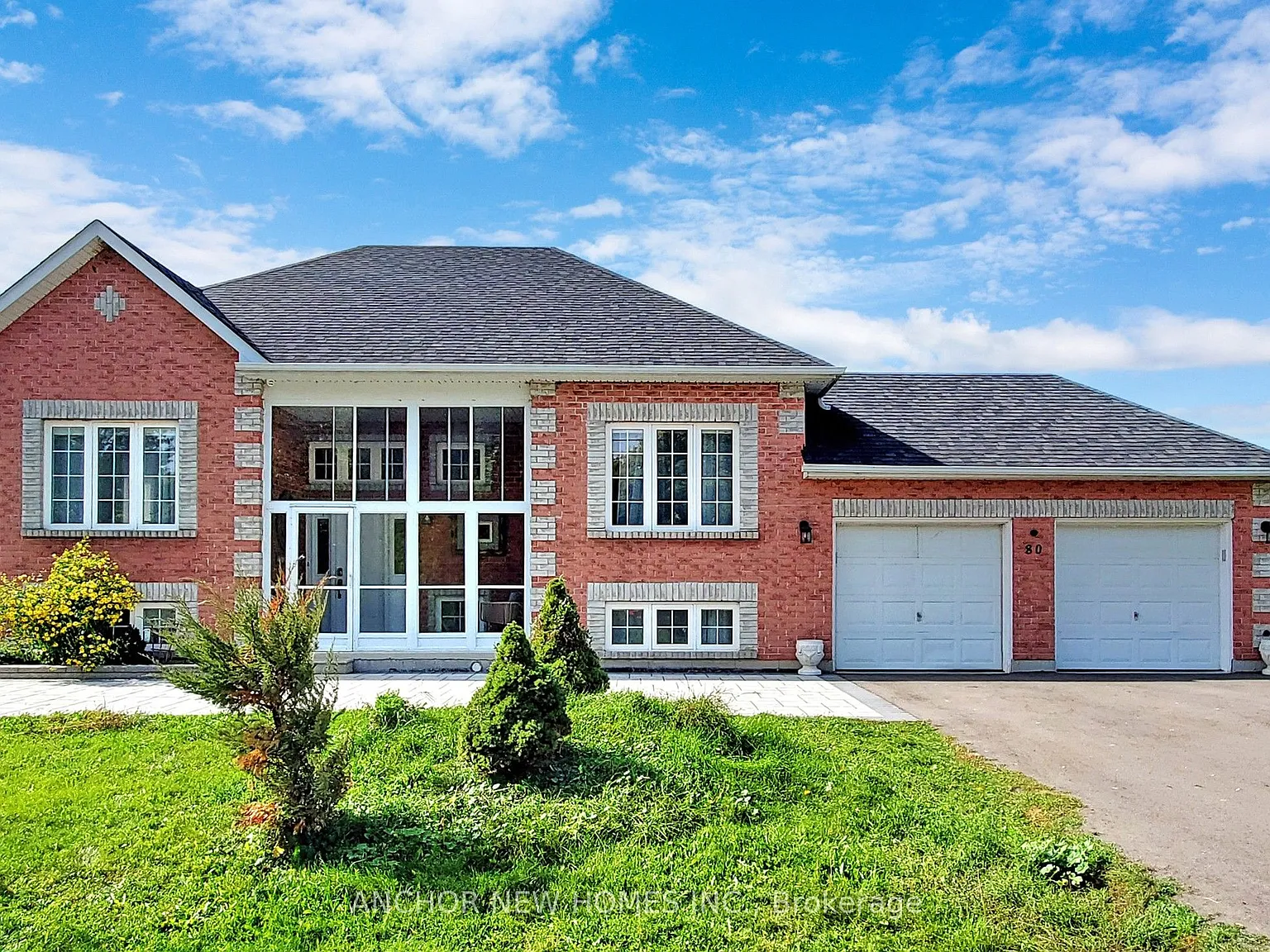 4 bed, $3,700 — Photo 1