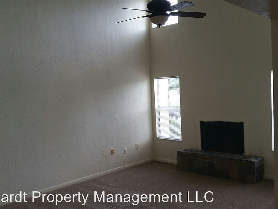 1st image of 19202 Sandalwood Dr