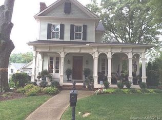 514 Walnut St, Davidson, NC 28036