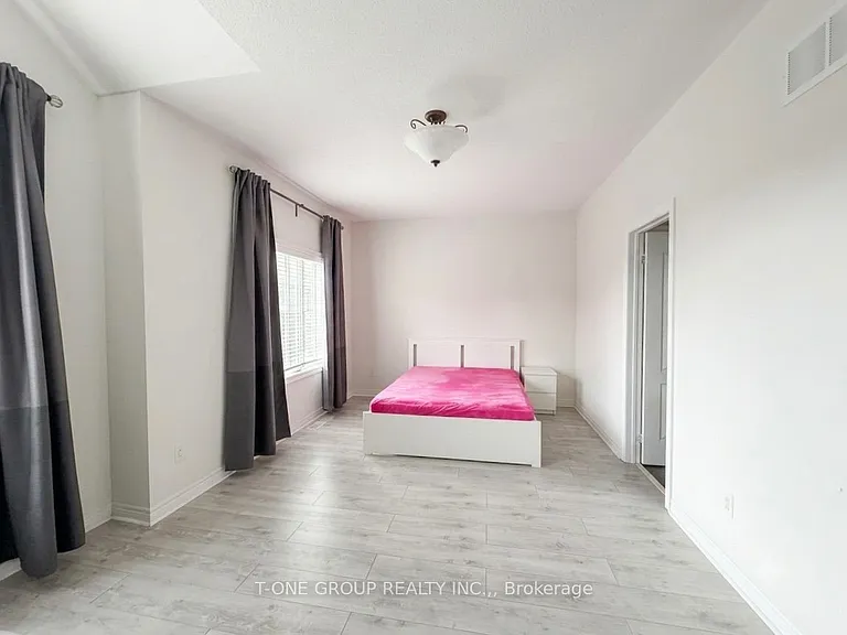 82 Fred McLaren Blvd — Photo 30