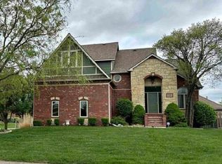 1515 W Highlander Ct, Andover, KS 67002