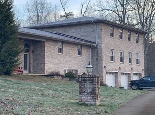127 Ranson Ln, Ona, WV 25545