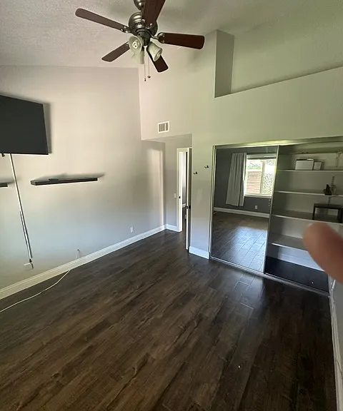 4176 Minnecota Dr — Photo 10
