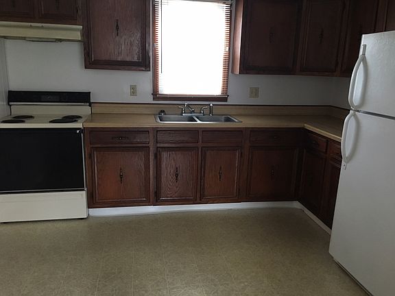 3rd image of 5279 Walnut Valley Dr APT 2