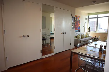 Rented by R New York