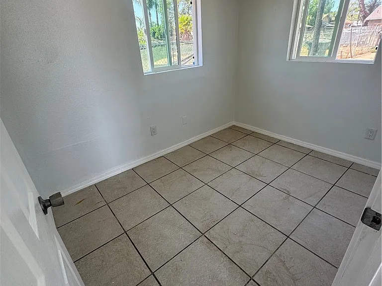 690 N Perris Blvd #C — Photo 7