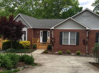 21 Normandy Rd, Asheville, NC 28803