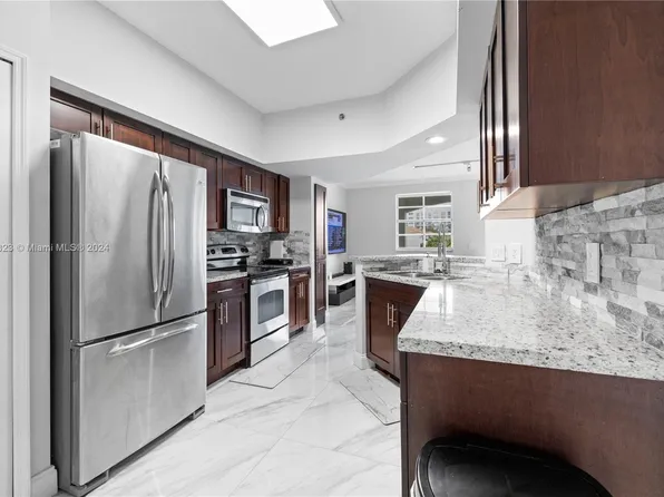 3105 NE 184th St APT 7305, Aventura, FL 33160