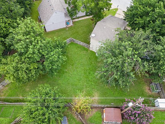4th image of 1520 E 67th Ct
