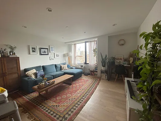 Rented by Dream Space Realty | media 7