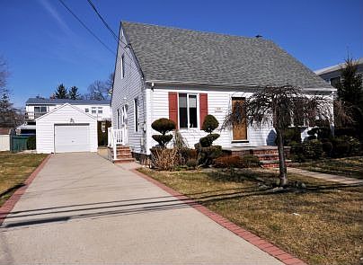 2nd image of 1529 Falmouth Ave