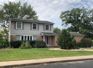 7019 N Teakwood Ct, Peoria, IL