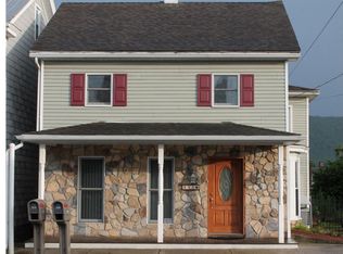 915 W Main St, Valley View, PA 17983