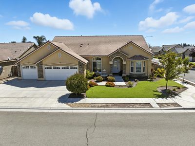 2700 7th, Kingsburg, CA, 93631