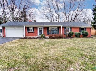 1057 Carol Rd, Bowling Green, OH 43402