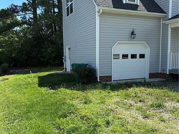 3rd image of 7308 Fountain Ave