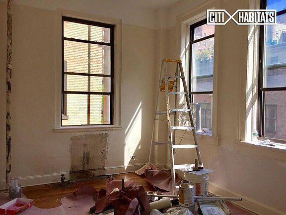 5th image of 54 W 74th St APT 309