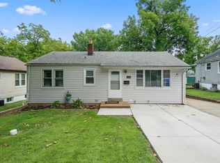 3344 Wismer Rd, Saint Ann, MO 63074